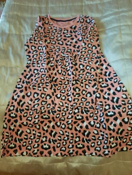 Dievčenské šaty, 134