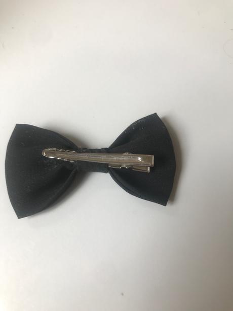 Mašlička do vlasov, reserved