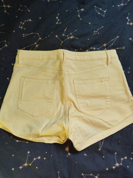 Žlté kraťasy, h&m,38