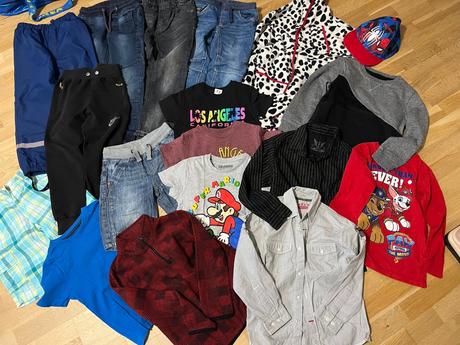 Balík oblečenia - 6 r. - 25 ks, 122–134