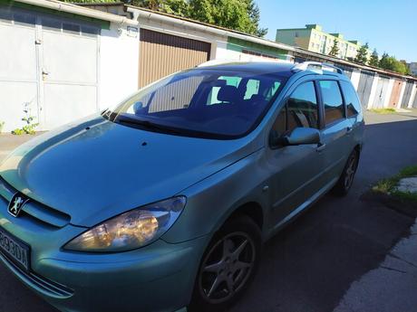 Peugeot pre rodinu plne funkčný, dočasne vyradený, peugeot