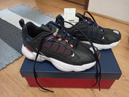 Botasky, reebok,37