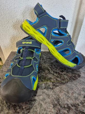 Sandále svietiace, sprandi,35