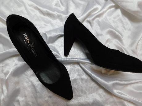 John grey luxusne velmi pekne topanky vel.38,5, 38