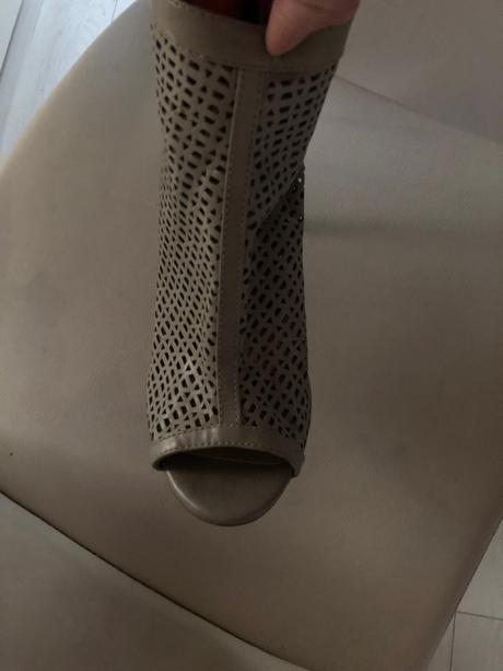 Topanky, reserved,41