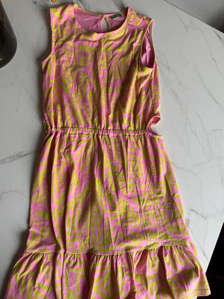 Letné šaty benetton v krásnych farbách s xs, benetton,xs