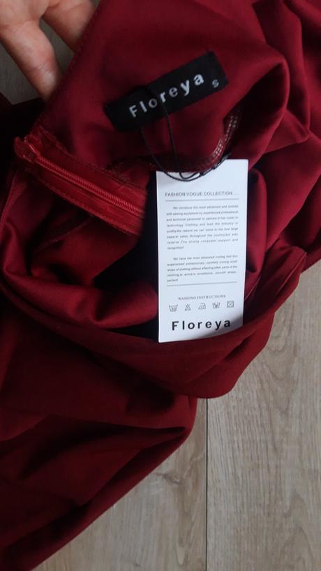 Spoločenské šaty midi, s