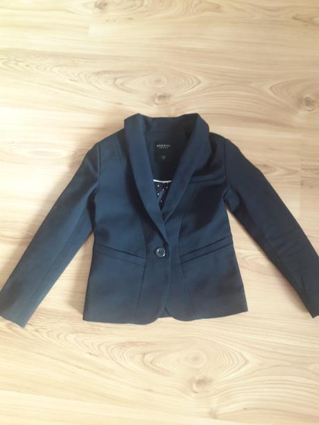 Krásne dievcenske sako reserved premium, reserved,116