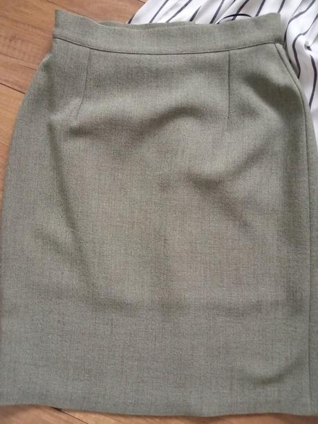 Suknovy kostym 36/s, s