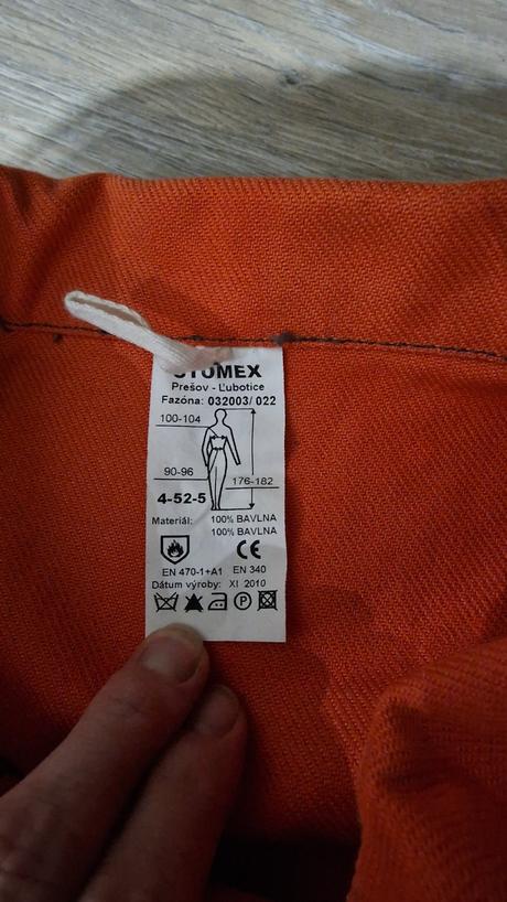 Zváračské montérky, 52