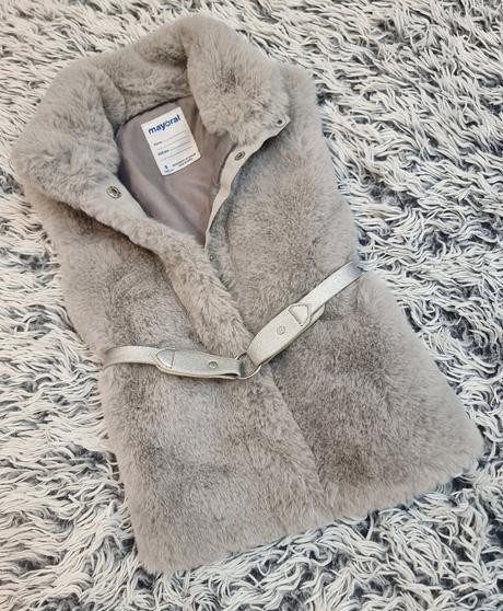 Mayoral huňata vestička, mayoral,110