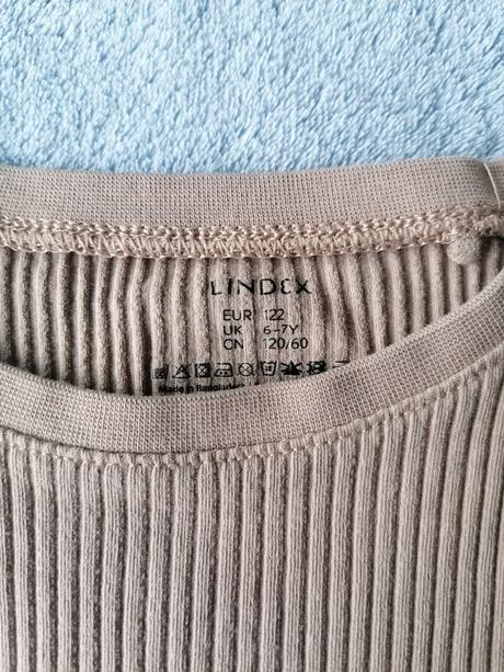 Vrubkovane tričko, lindex,122