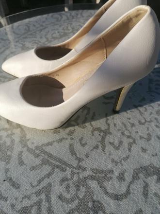 Biele lodičky always, 40