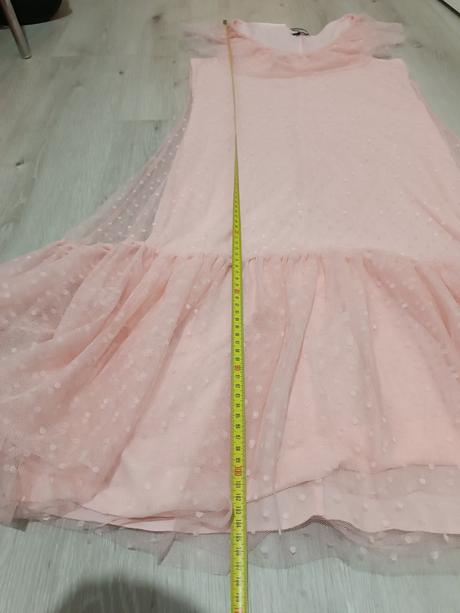 Šaty s volanikmi, gate,m