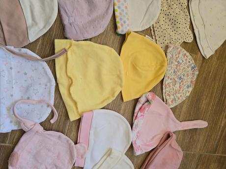 Čiapky č.62-68, 62