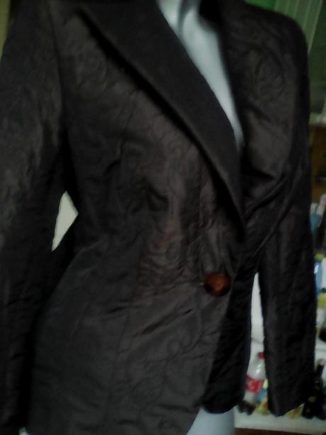 Kvalitna znackova lahucka bunda, m