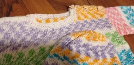 Ručne pletený sveter plus čiapka, 62