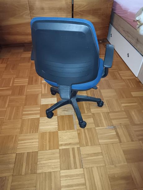 Stolička na kolieskach, 