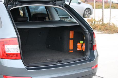 Škoda octavia combi 2.0 tdi style - bratislava, škoda