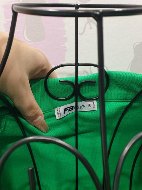 Crop top s, new yorker,s