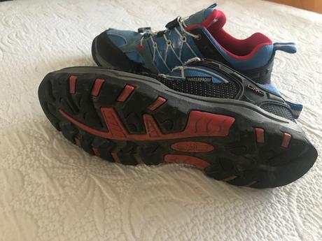 Tenisky hrubšie, 35