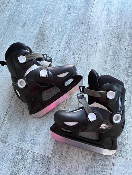 Korčule na ľad, 30