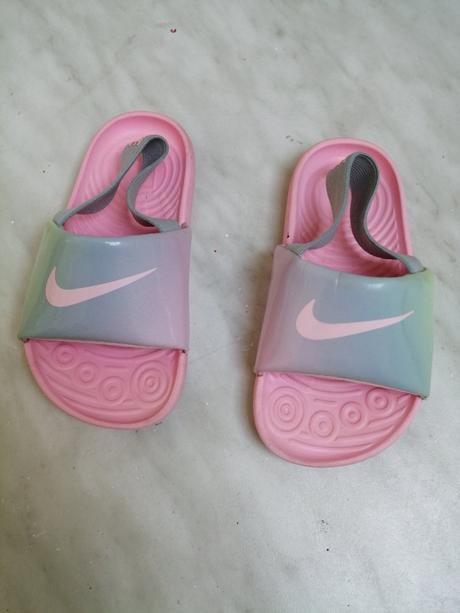 Sandálky pre dievčatka ruzove nike vel. 23,5, nike,23