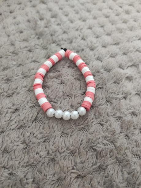 Handmade náramok s perličkami,