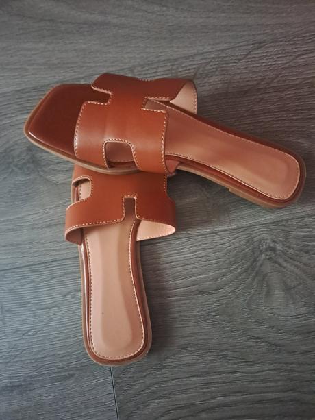 Camel hnedé šľapky, 40