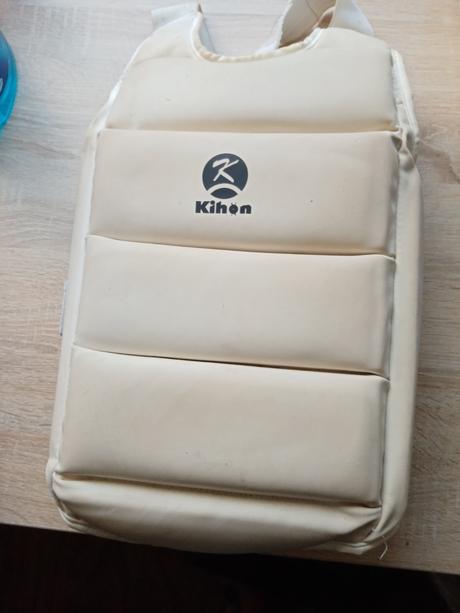 Chránič hrudníku na karate, 