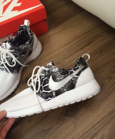 Tenisky nike roshe one print python, nike,39
