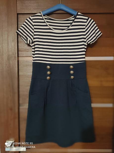 Dievčenské  šaty, 158