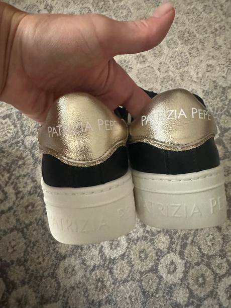 Kožené tenisky patrizia pepe, 39