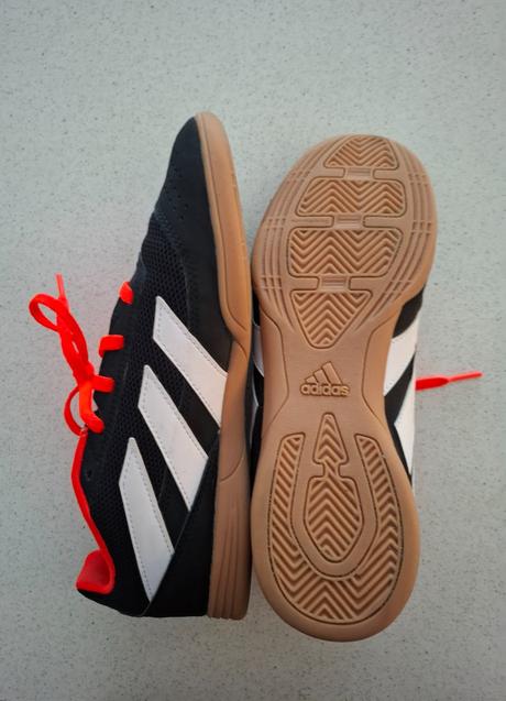 Halovky adidas predaror, adidas,38