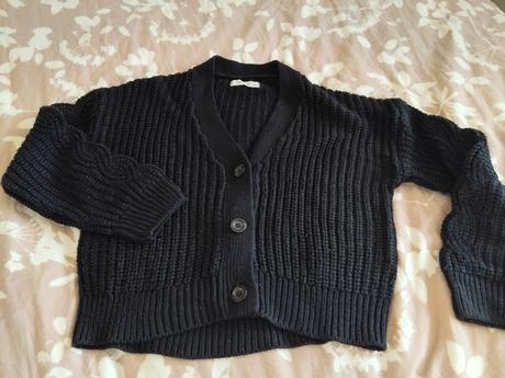 Čierny svetrík 140, reserved,140