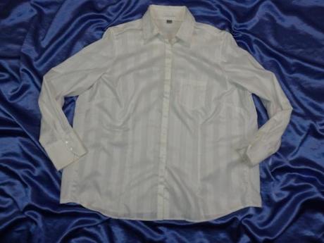 Kvalitná biela blúzka, 52