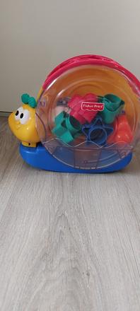 Slimák fisher price,