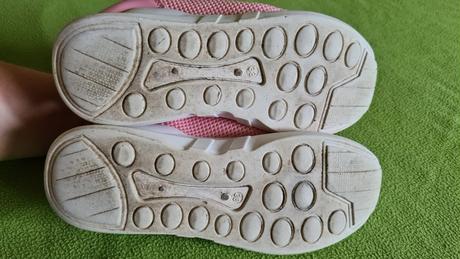 Vzdušné tenisky, 38