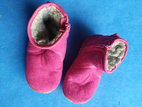 Papučky, 21