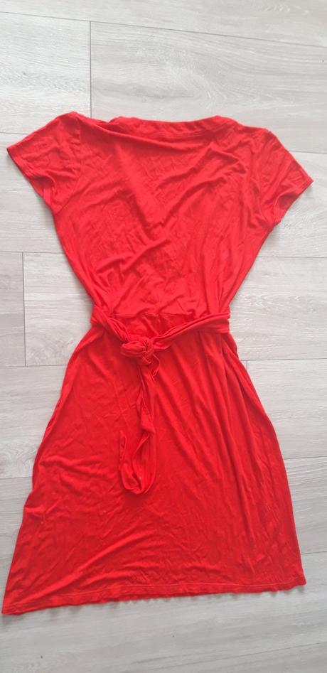 Červené šaty 36, s