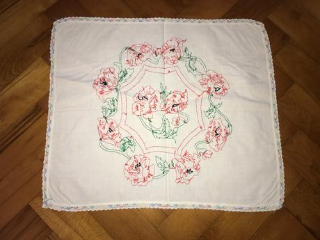 Kvetinkový obrus od prababky, 