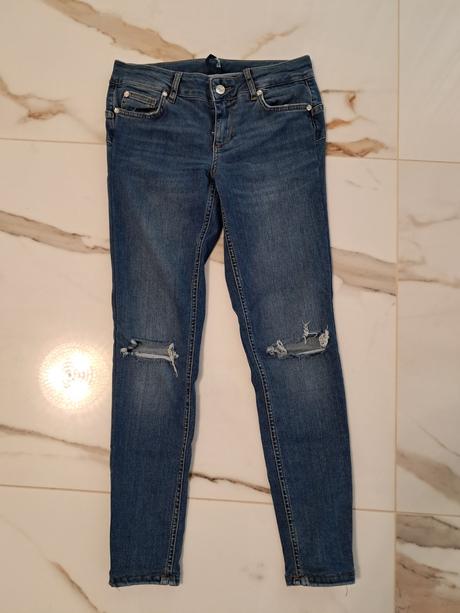 Liu jo rifle, liu jo,28