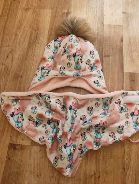 Čiapka a nákrčník, 98