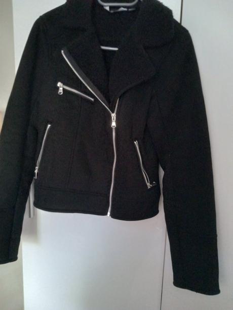 Balík oblečenia, s