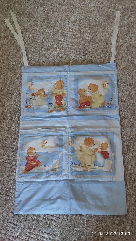 Perinka a vreckár na postieľku, 