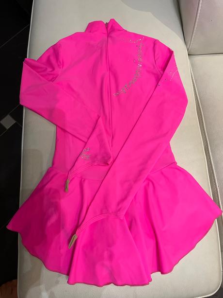 Krasokorčuliarske saty 140-146, 140