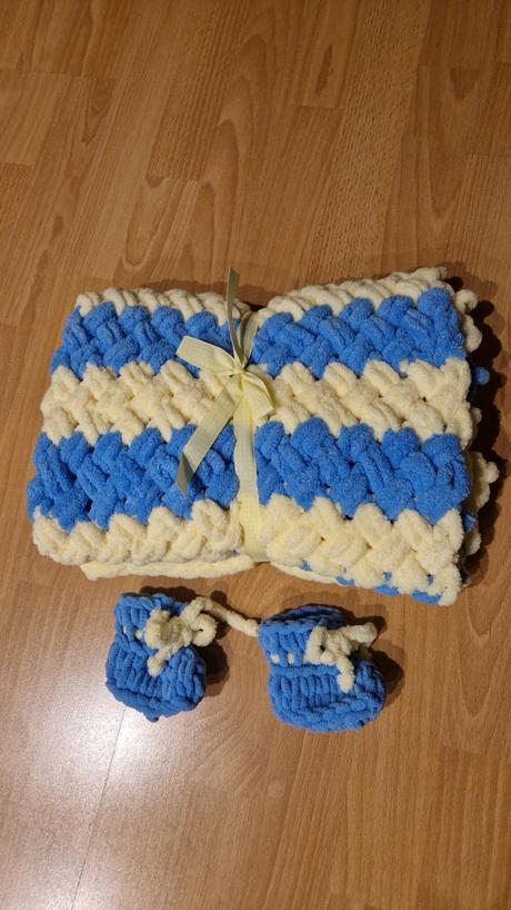 Ručne pletená deka a botičky, 