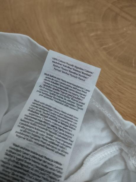 Tričko s kvetmi, 98