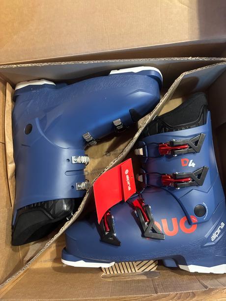 Nové lyziarky, alpina,43