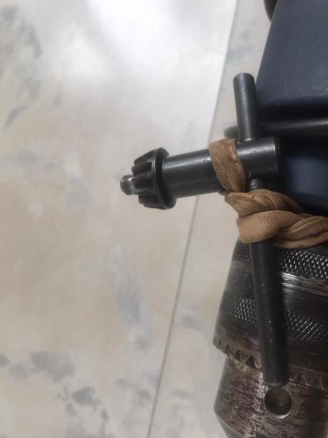 Elektrická príklepová vrtačka, 